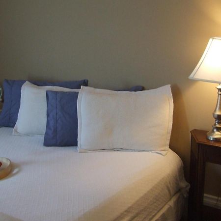 Coleman Country Encounters Accommodations חדר תמונה