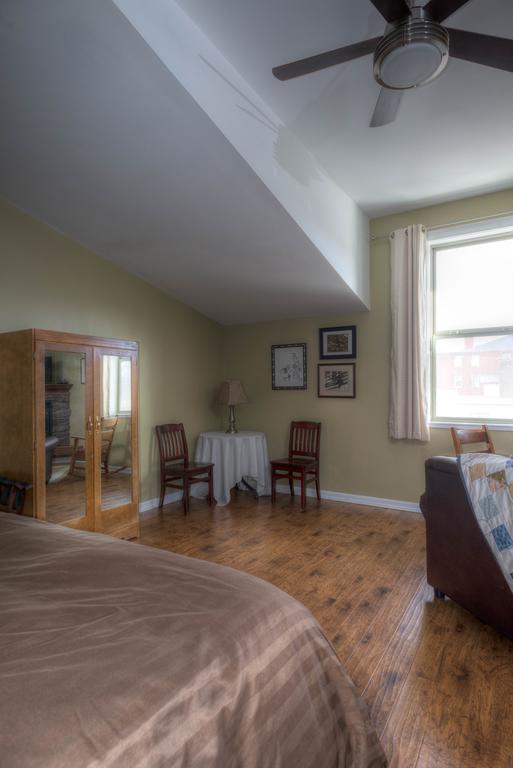 Coleman Country Encounters Accommodations מראה חיצוני תמונה