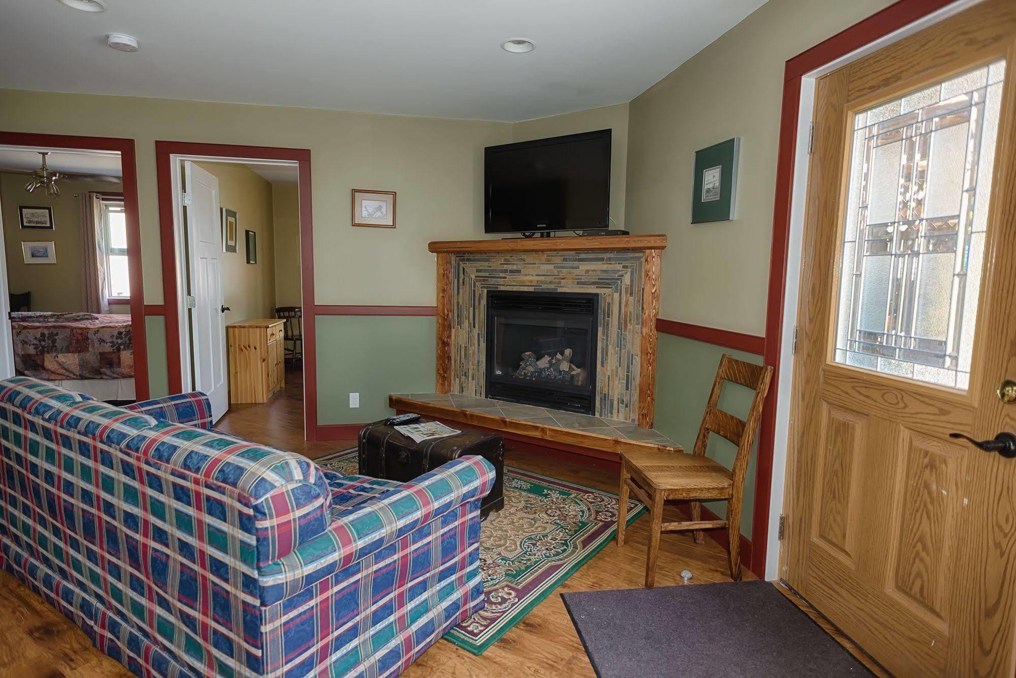 Coleman Country Encounters Accommodations מראה חיצוני תמונה
