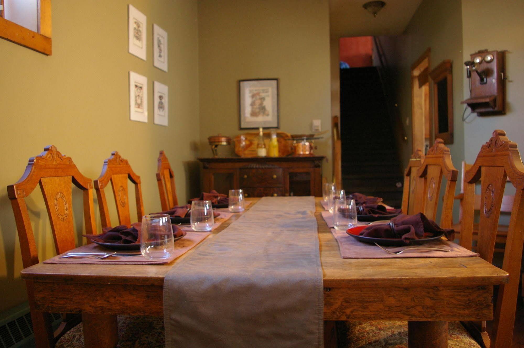 Coleman Country Encounters Accommodations מראה חיצוני תמונה